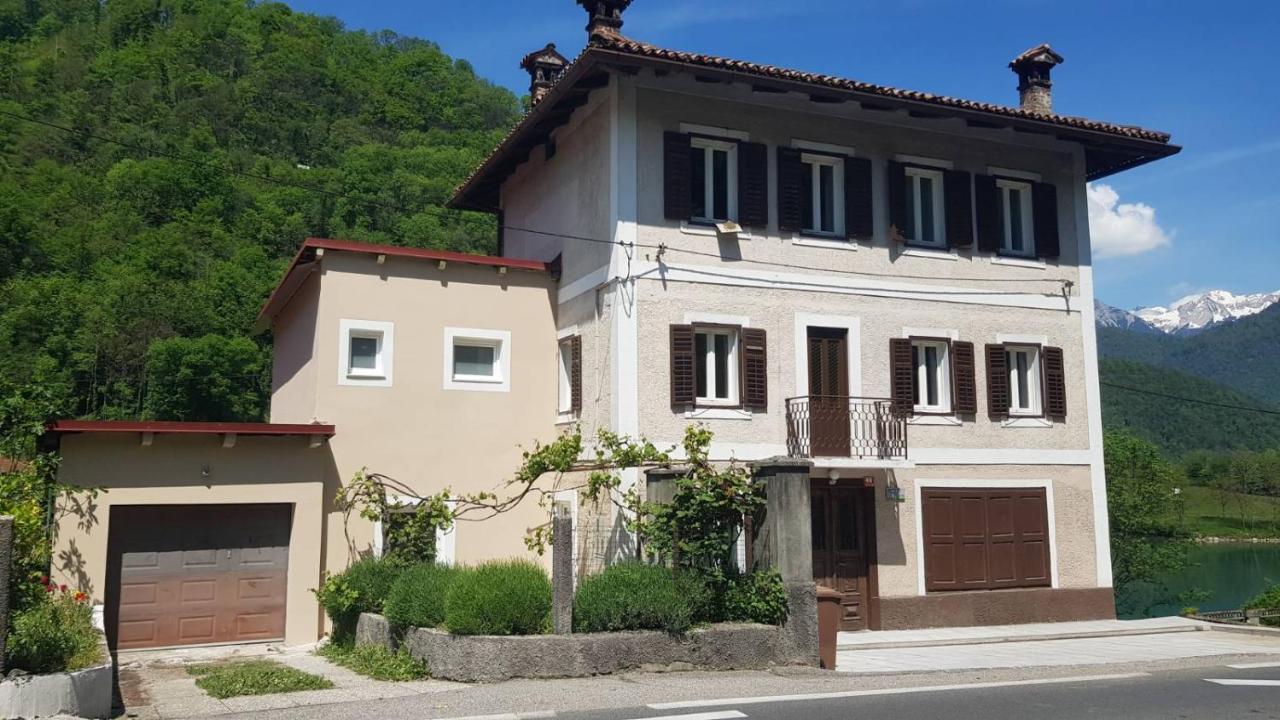 House By The Lake Most na Soči Екстериор снимка